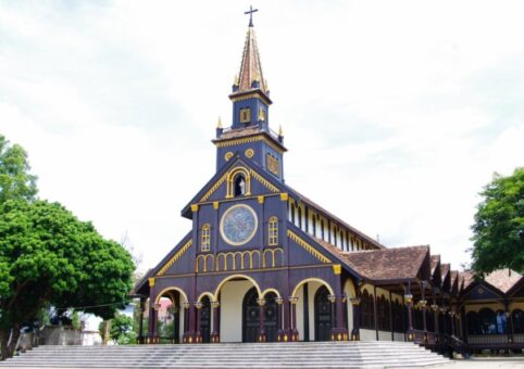 Nhà Thờ Gỗ Nhà Thờ Gỗ