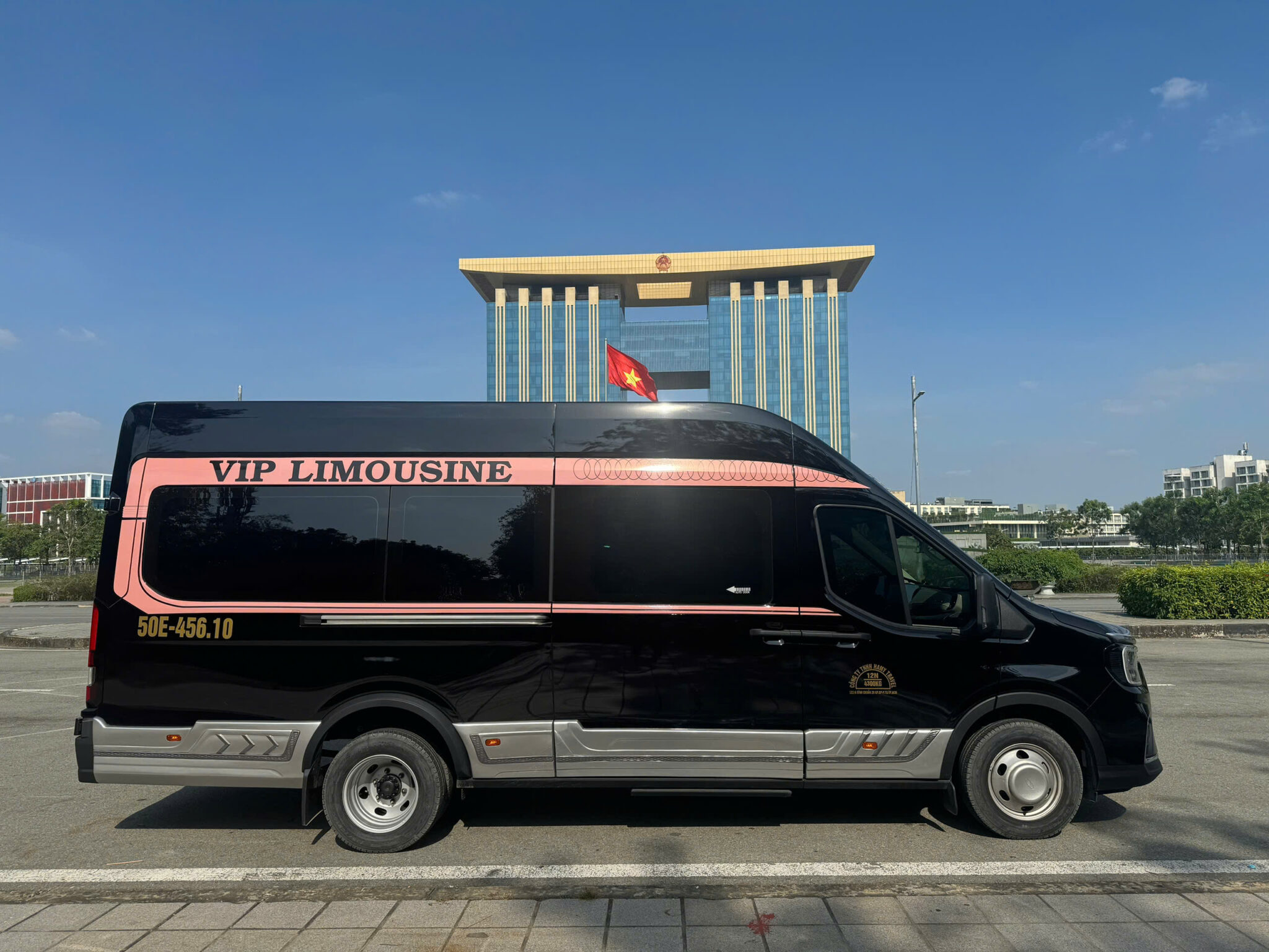 Hyundai Solati Limousine 9 chỗ