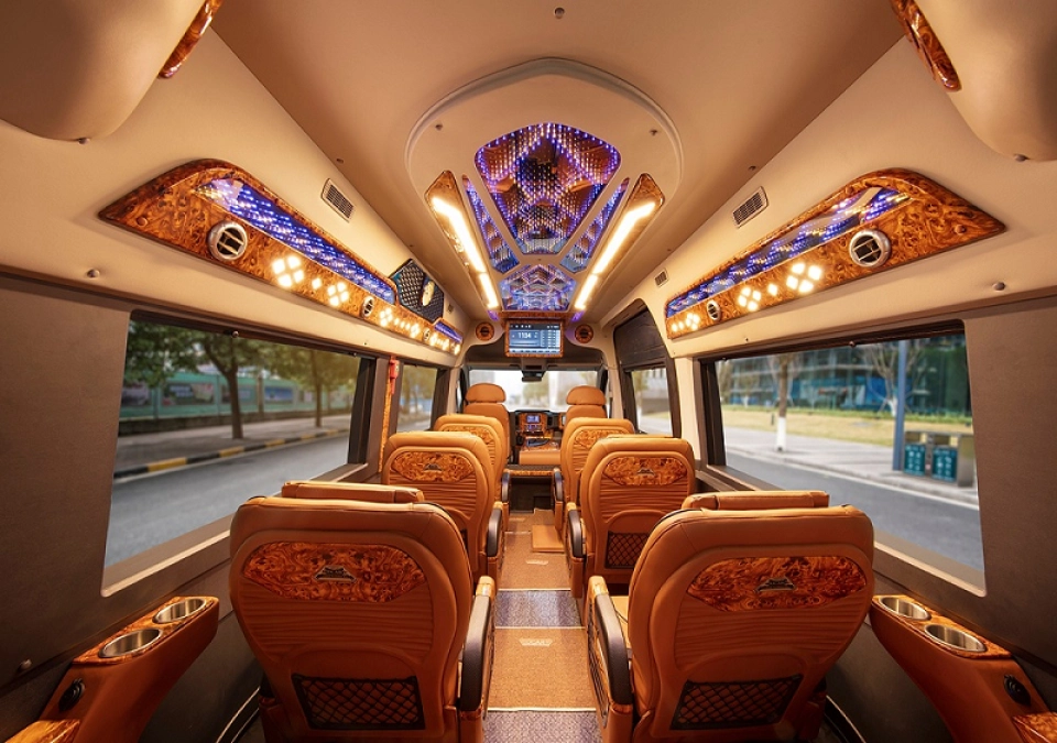 Thuê xe Limousine