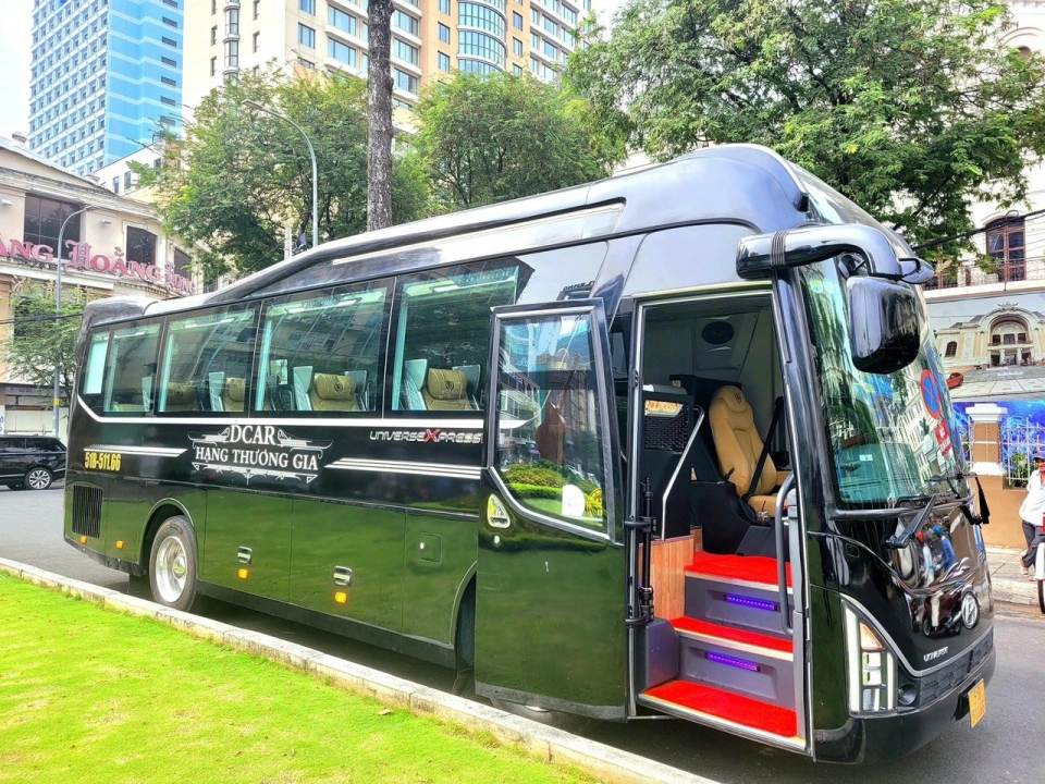 Thuê xe Limousine