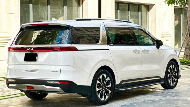 cho-thue-xe-carnival-theo-thang-3