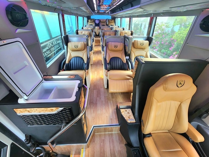 thue-xe-limousine-16-cho-tphcm-cao-cap